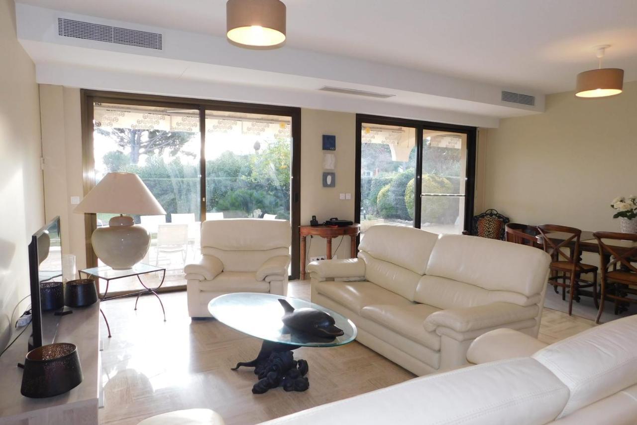 Air-Conditioned 4-Room "Marine Villeneuve" Flat With Pool And Parking Extérieur photo