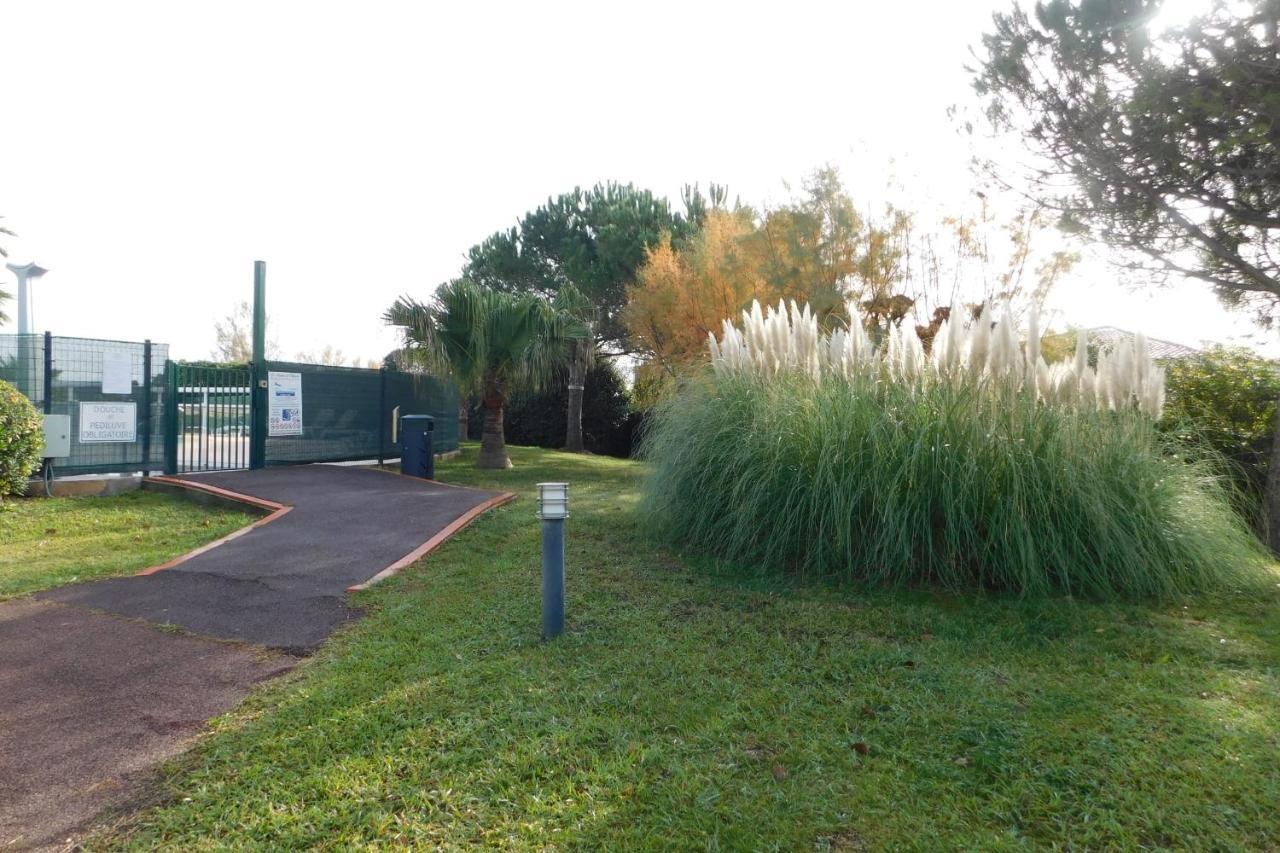 Air-Conditioned 4-Room "Marine Villeneuve" Flat With Pool And Parking Extérieur photo