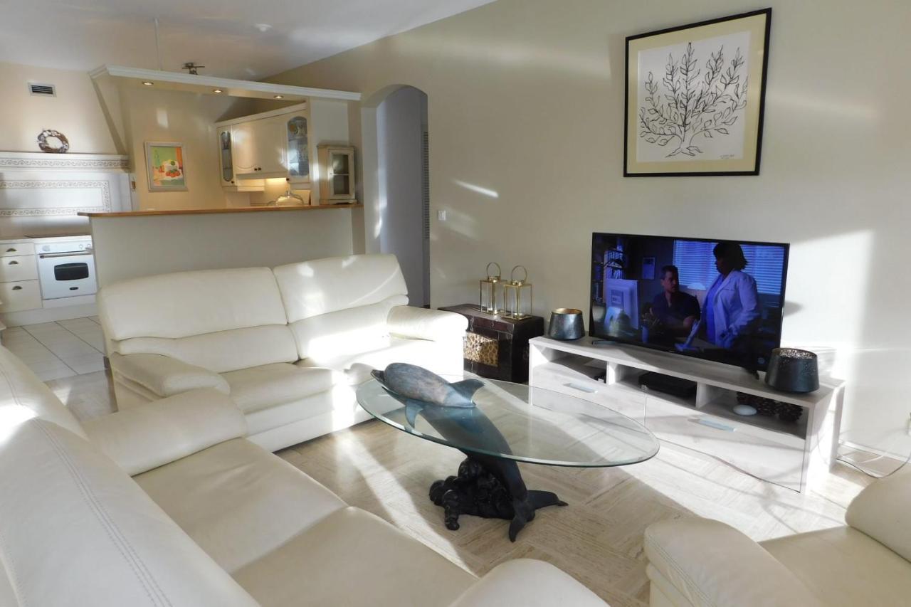 Air-Conditioned 4-Room "Marine Villeneuve" Flat With Pool And Parking Extérieur photo