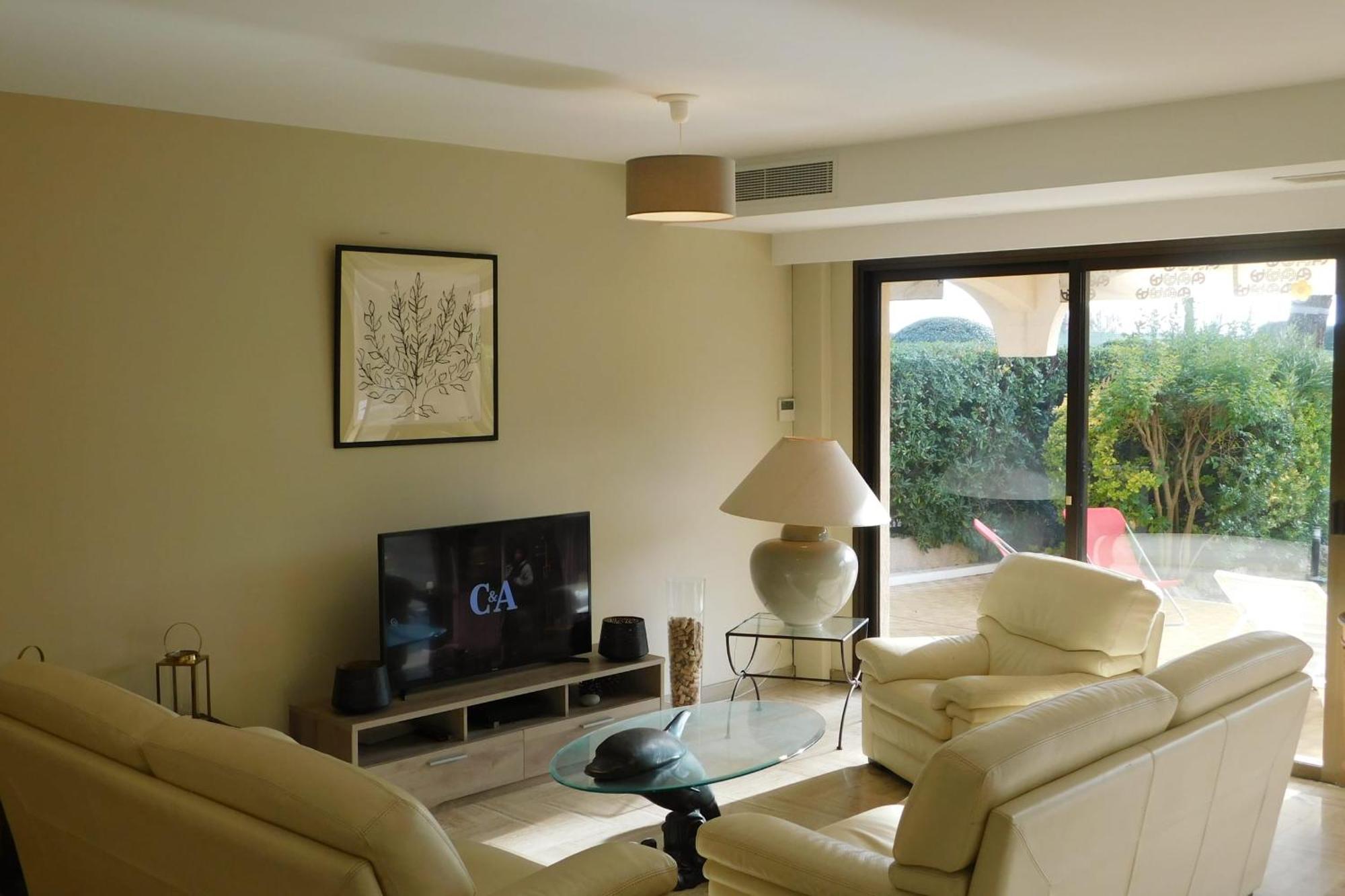 Air-Conditioned 4-Room "Marine Villeneuve" Flat With Pool And Parking Extérieur photo